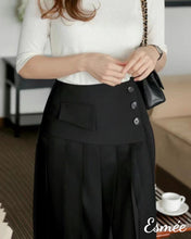 將圖片載入圖庫檢視器 Black-Cotton-Pleaded-Long-Dress-with-Waist-Flap-and-Button-Design-model-shots-1