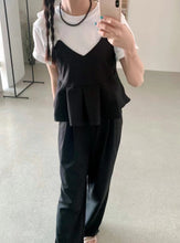 將圖片載入圖庫檢視器 Korean Cotton Pleated Top with White Crochet Straps