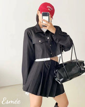 將圖片載入圖庫檢視器 Black-Korean-Denim-Dress-with-Contrast-Layering-Design-model-shots