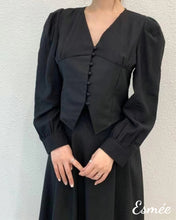 將圖片載入圖庫檢視器 Black-Korean-Linen-Set-with-Dual-Color-Shirt-and-Long-Dress-model-shots