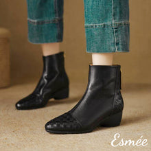 將圖片載入圖庫檢視器 Black-Leather-Ankle-Boots-with-Woven-Toe-Cap-Design-model-shots