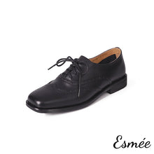 將圖片載入圖庫檢視器 Black-Leather-Brogue-Oxford-with-Squared-Toe-Design-porduct-shots-white-background