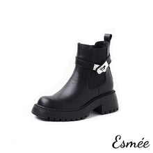 將圖片載入圖庫檢視器 Black-Leather-Chelsea-Boots-with-Metal-Lock-Design-product-shots-white-background