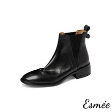 將圖片載入圖庫檢視器 Black-Leather-Chelsea-Boots-with-V-Shaped-Ribbon-Design-product-shots-white-background