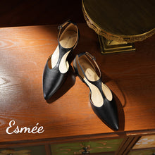 將圖片載入圖庫檢視器 Black-Leather-Flat-T-Straps-product-shots