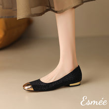 將圖片載入圖庫檢視器 Black-Leather-Flats-with-Bead-and-Golden-Toe-Cap-Design-model-shots