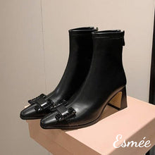 將圖片載入圖庫檢視器 Black-Leather-High-Heel-Ankle-Boots-with-Buckle-Design-product-shots