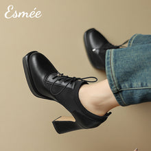 Load image into Gallery viewer, Black-Leather-High-Heel-Oxford-Shoes-with-2.5-cm-Platform-and-Fabrics-Design-model-shots