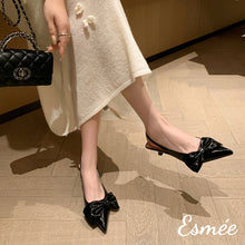 將圖片載入圖庫檢視器 Black-Leather-High-Heel-Sandals-with-Big-Bow-Knot-Design-model-shots