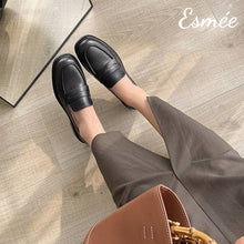 Load image into Gallery viewer, Black-Leather-Loafers-model-shots