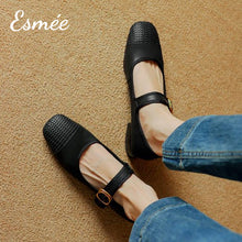 Load image into Gallery viewer, Black-Leather-Maryjanes-with-Rattan-Toe-Cap-model-shots