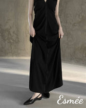 將圖片載入圖庫檢視器 Black-Leather-Slingback-with-pointed-Toe-Design-model-shots