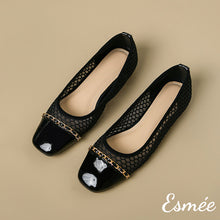 將圖片載入圖庫檢視器 Black-Net-Fabrics-Flats-with-Patent-Leather-Toe-Cap-and-Chain-Design-product-shots