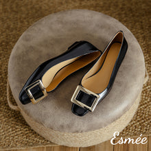 將圖片載入圖庫檢視器 Black-Patent-Leather-Flats-with-Metal-Buckle-product-shots