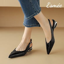 將圖片載入圖庫檢視器 Black-Patterned-Leather-Slingback-with-Special-Designed-Heels-model-shots