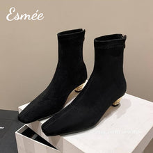 將圖片載入圖庫檢視器 Black-Suede-Ankle-Boots-with-Designed-Heels-product-shots
