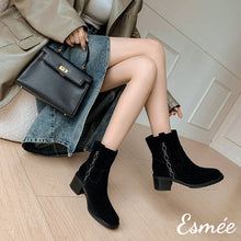 將圖片載入圖庫檢視器 Black-Suede-High-Heel-Ankle-Boots-with-Side-Embroidery-Design-model-shots