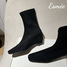 將圖片載入圖庫檢視器 Black-Suede-Invisible-Increased-Height-Ankle-Boots-product-shots