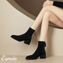 將圖片載入圖庫檢視器 Black-Suede-Leather-Ankle-Boots-with-Block-Heels-model-shots