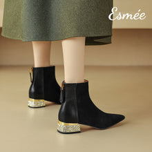 將圖片載入圖庫檢視器 Black-Suede-Leather-Ankle-Boots-with-Rhinestone-Heels-model-shots