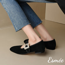 將圖片載入圖庫檢視器 Black-Suede-Mary-Jane-with-Diamond-Buckle-model-shots