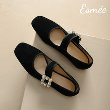 將圖片載入圖庫檢視器 Black-Suede-Mary-Jane-with-Diamond-Buckle-product-shots