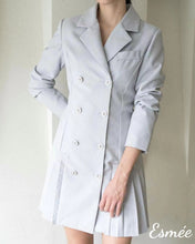 將圖片載入圖庫檢視器 Blue-Korean-Cotton-Blazer-Dress-with-Pleaded-Design-model-shots-2