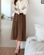 將圖片載入圖庫檢視器 Brown-Cotton-Long-Dress-with-Four-Button-Design-model-shots-4