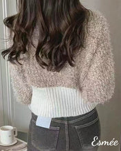 將圖片載入圖庫檢視器 Brown-Dual-Color-Cotton-Knitwear-Jacket-with-Fur-Design-model-Shots-3