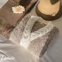 將圖片載入圖庫檢視器 Brown-Dual-Color-Cotton-Knitwear-Jacket-with-Fur-Design-product-Shots