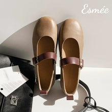將圖片載入圖庫檢視器 Brown-Extra-Soft-Leather-Mary-Janes-with-Dual-Color-Straps-product-shots
