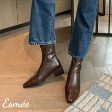 將圖片載入圖庫檢視器 Brown-Leather-Ankle-Boots-with-Almond-Toe-and-Block-Heels-model-shots