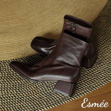 將圖片載入圖庫檢視器 Brown-Leather-Ankle-Boots-with-Squared-Toe-Design-product-shots