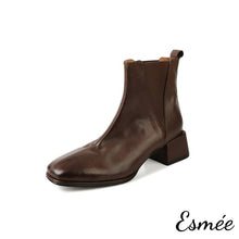 將圖片載入圖庫檢視器 Brown-Leather-Chelsea-Boots-with-V-Shaped-Ribbon-and-Squared-Toe-Design-product-shots-white-background