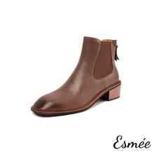 將圖片載入圖庫檢視器 Brown-Leather-Chelsea-Boots-with-Welt-Design-product-shots-white-background