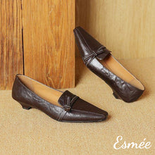將圖片載入圖庫檢視器 Brown-Leather-High-Heel-Loafers-with-Artful-Knots-Design-product-shots