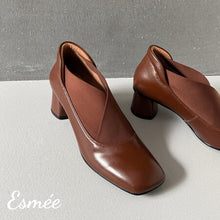 Load image into Gallery viewer, Brown-Leather-Squared-Toe-High-Heel-with-Ribbon-Design-product-shots