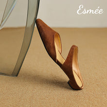 將圖片載入圖庫檢視器 Brown-Suede-Flat-Mules-with-Straps-Design-product-shots