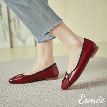 將圖片載入圖庫檢視器 Burgundy-Extra-Soft-Leather-Ballerina-with-Pearl-Design-model-shots