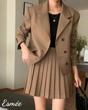 Load image into Gallery viewer, Chestnut-Cotton-Blazer-with-Notch-Lapel-model-shots