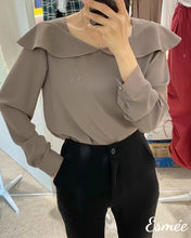將圖片載入圖庫檢視器 Korean Chiffon Blouse with Scalloped Lapel