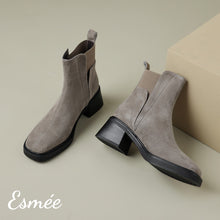 將圖片載入圖庫檢視器 Grey-Suede-Ankle-Boots-with-Ribbon-Rear-Design-product-shots