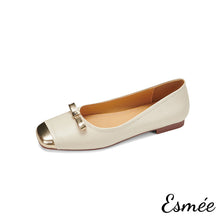 將圖片載入圖庫檢視器 Ivory-Extra-Soft-Leather-Ballerina-with-Golden-Bow-Knots-and-Toe-Cap-product-shots-white-background
