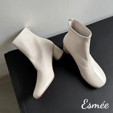 Load image into Gallery viewer, Ivory-Leather-Ankle-Boots-with-Round-Toe-and-Cylinder-Heels-product-shots