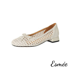 將圖片載入圖庫檢視器 Ivory-Leather-Flats-with-Net-Design-and-Bow-Knot-product-shot-white-background