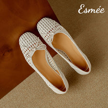 將圖片載入圖庫檢視器 Ivory-Leather-Flats-with-Net-Design-and-Bow-Knot-product-shot