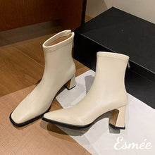 將圖片載入圖庫檢視器 Ivory-Leather-High-Heel-Ankle-Boots-with-7-cm-Thin-Block-Heels-product-shots