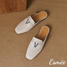 將圖片載入圖庫檢視器 Ivory-Leather-Mules-with-V-Metal-Buckle-product-shots