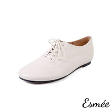 將圖片載入圖庫檢視器 Ivory-Leather-Oxford-Shoes-with-2.5-cm-Invisible-Increased-Height-product-shots-white-background