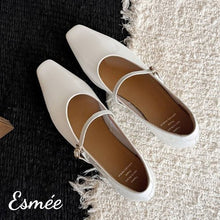 將圖片載入圖庫檢視器 Ivory-Patent-Leather-Low-Heel-Mary-Jane-product-shots